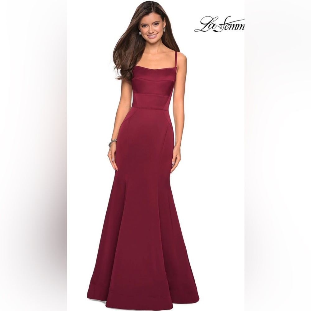 La Femme Burgundy Mermaid Prom Evening Gown Spaghetti Strap Size 14